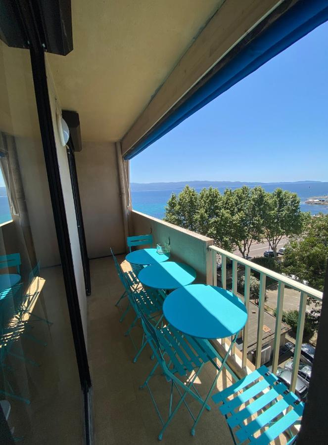 Magnifique T2 40m2 Centre Vue Au Bord De La Neuf 5 Personnes Clim Wifi Balcon Parking Prive Ferme * Ajaccio (Corsica)